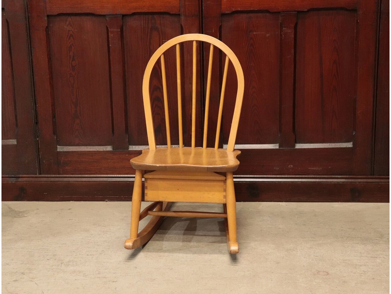 フープバックロッキングチェア ERCOL