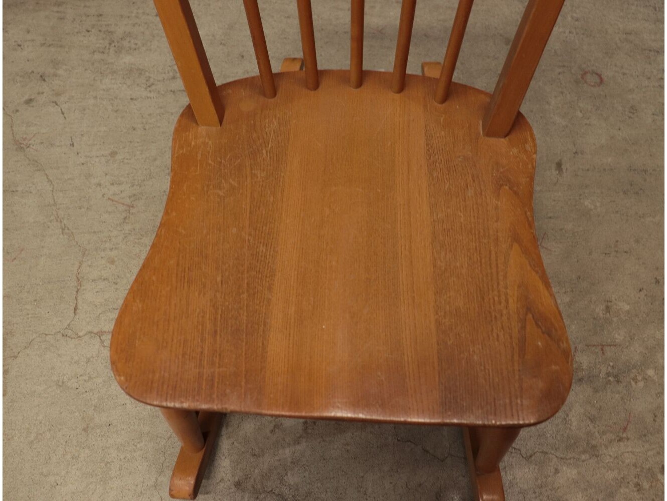 フープバックロッキングチェア ERCOL