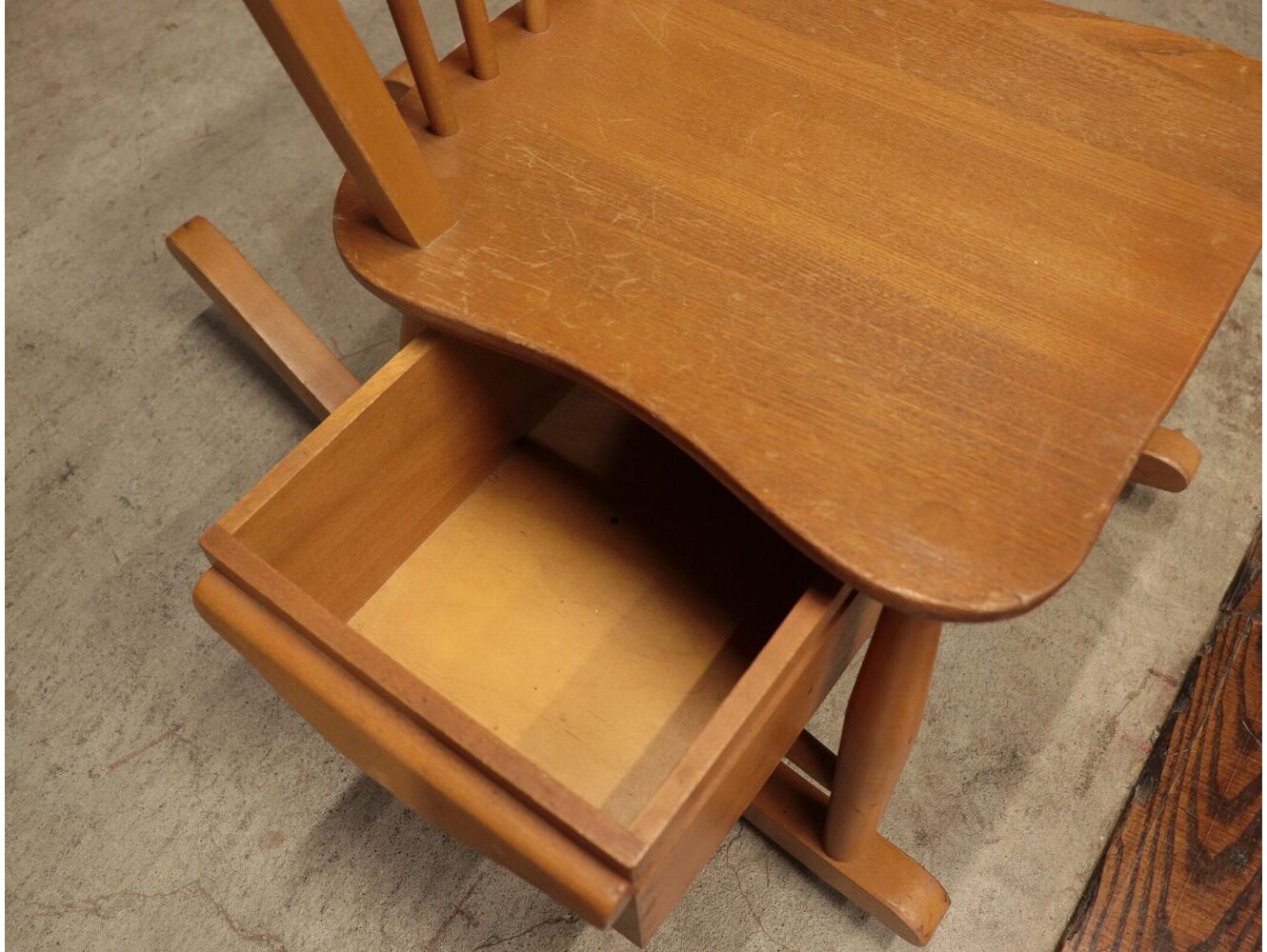 フープバックロッキングチェア ERCOL