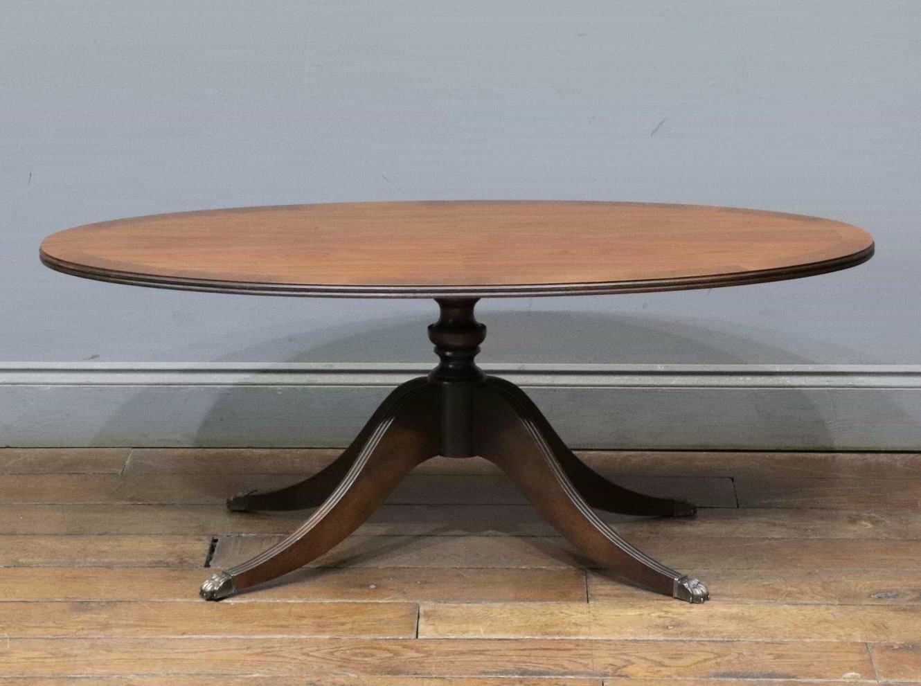 センターテーブル