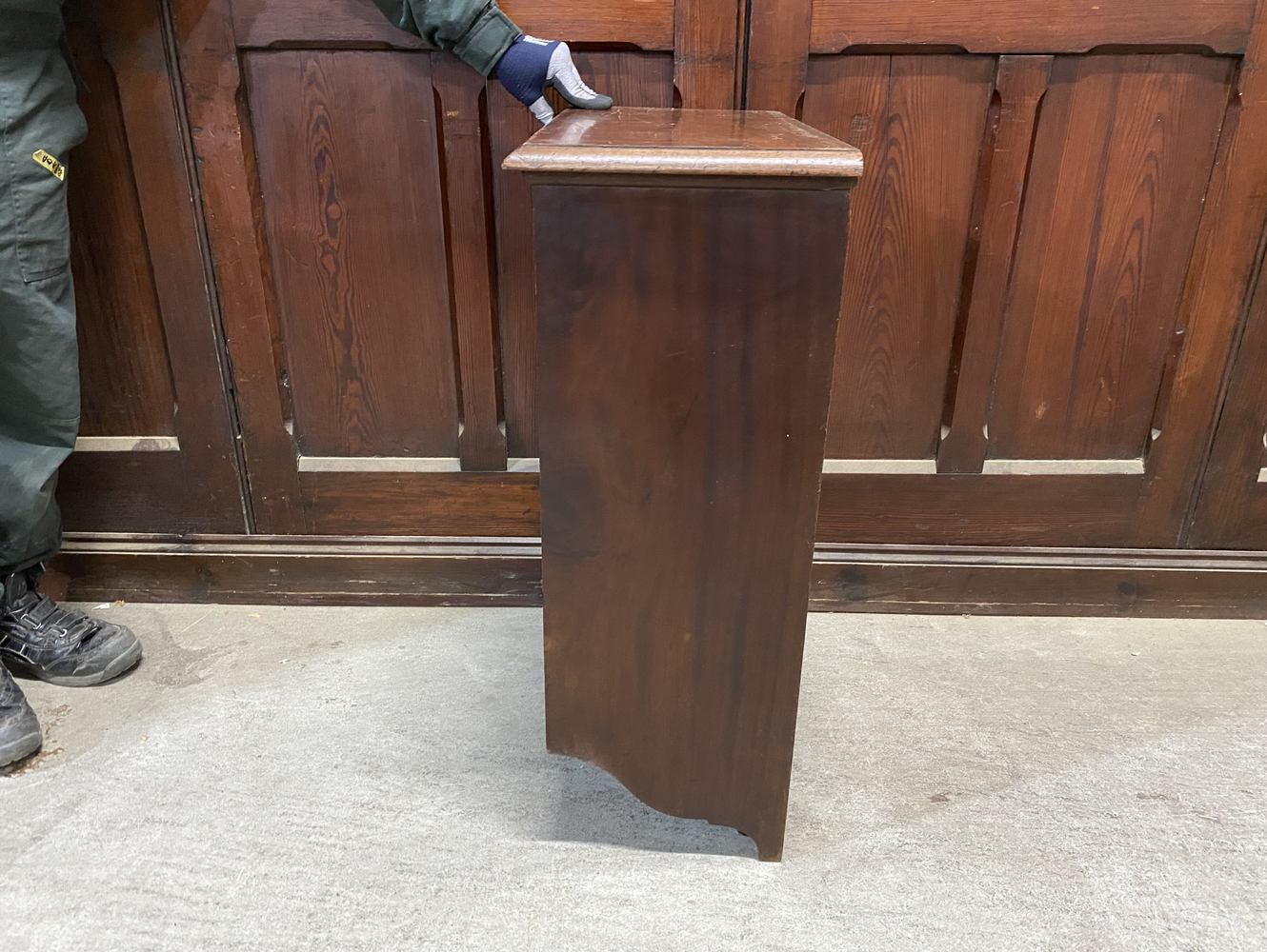 ウォールキャビネット