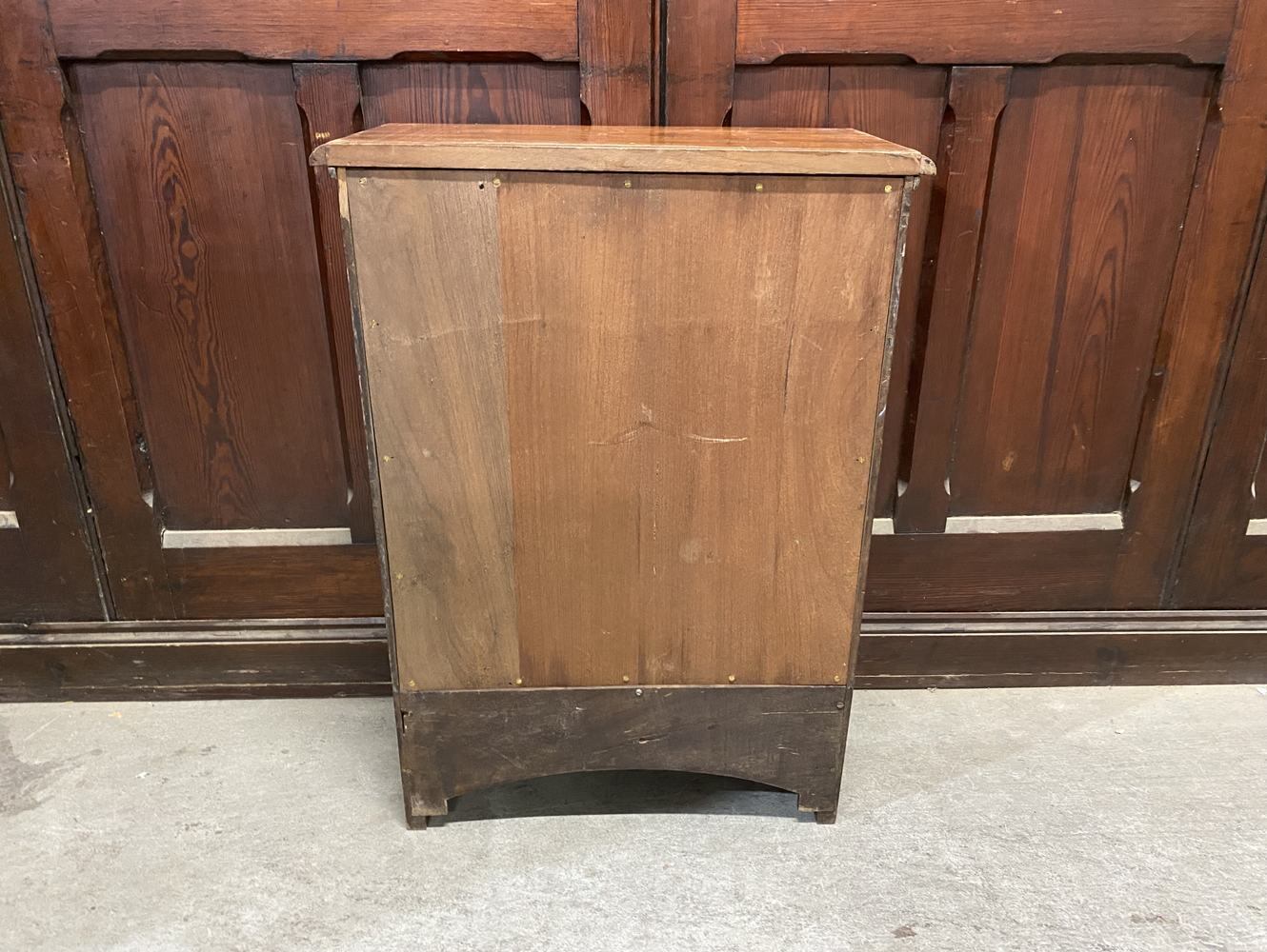 ウォールキャビネット