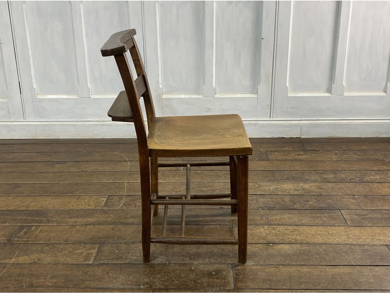 チャーチチェア