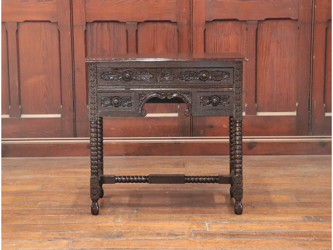 サイドテーブル