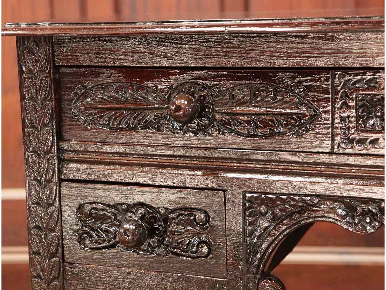 サイドテーブル