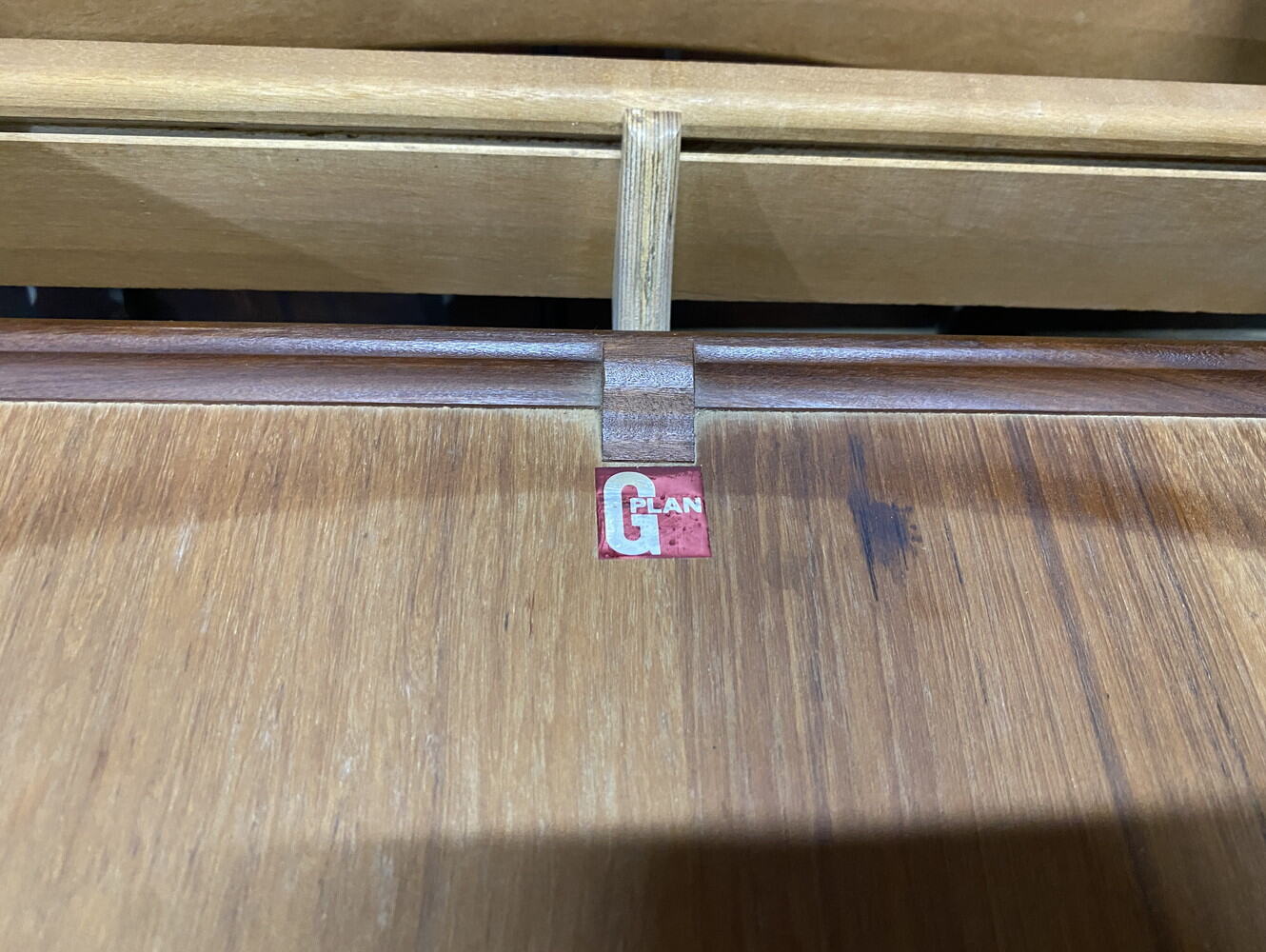 ダイニングテーブル