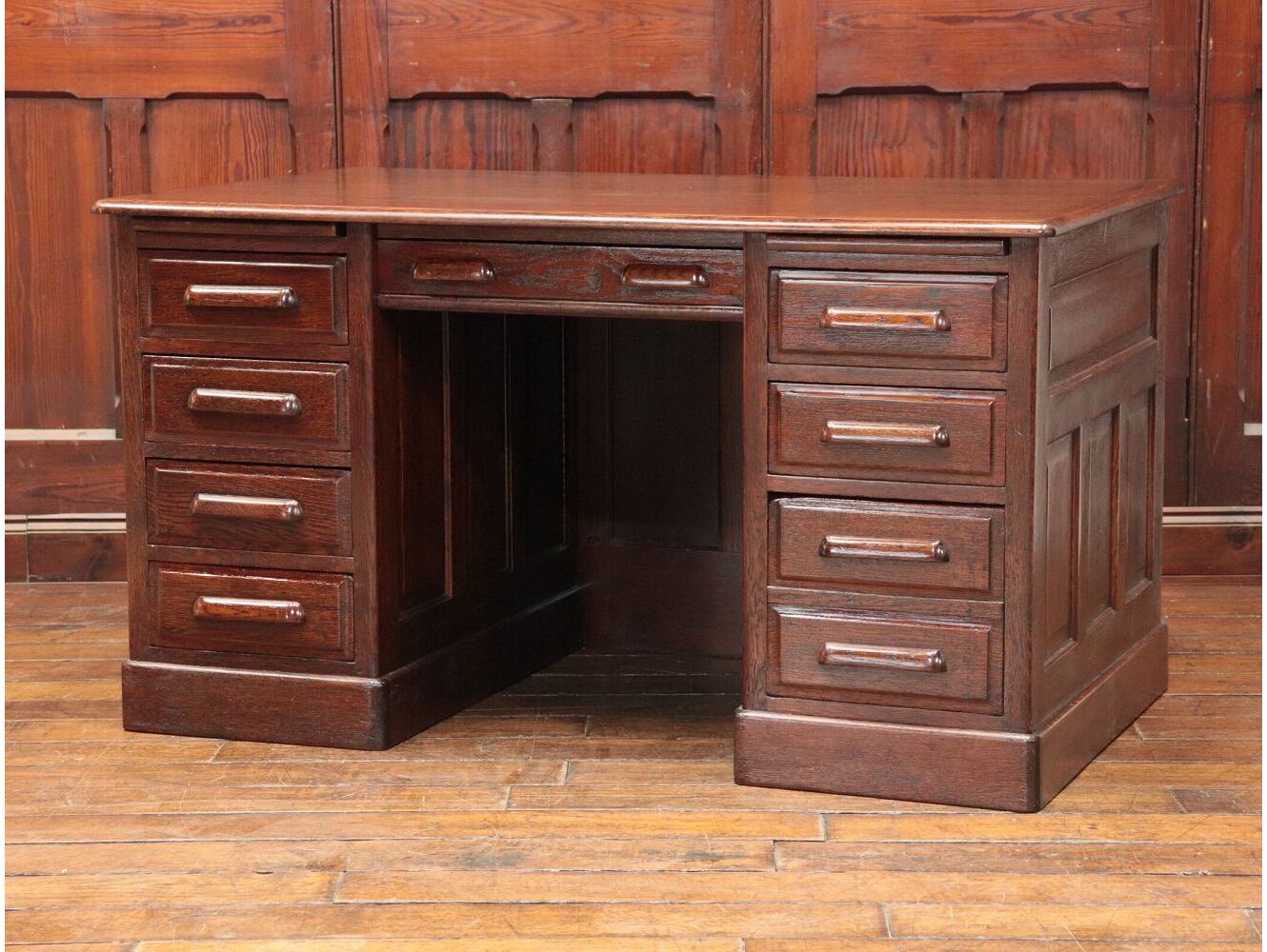 ペデスタルデスク