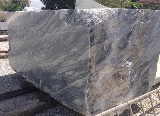 �Х�ǥ��ꥪ�̥ܥ顼�� ���᤭