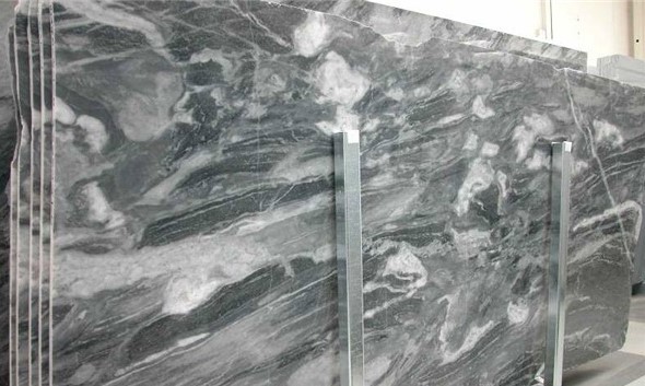 �Х�ǥ��ꥪ�̥ܥ顼�� ���᤭