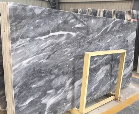 �Х�ǥ��ꥪ�̥ܥ顼�� ���᤭