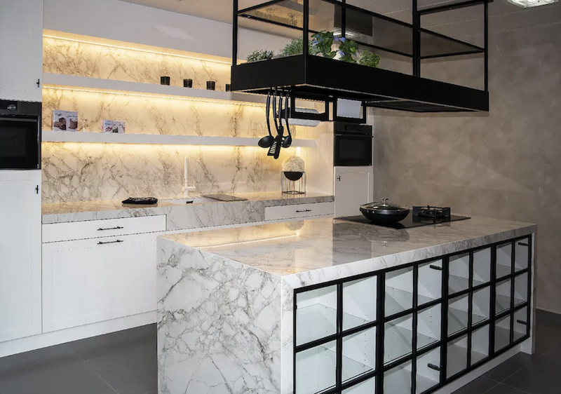 ٥륲  BERGENåǥȥʥߥåȡ˶