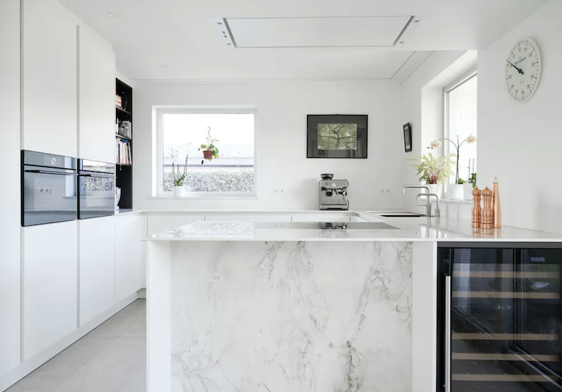 ٥륲  BERGENåǥȥʥߥåȡ˶