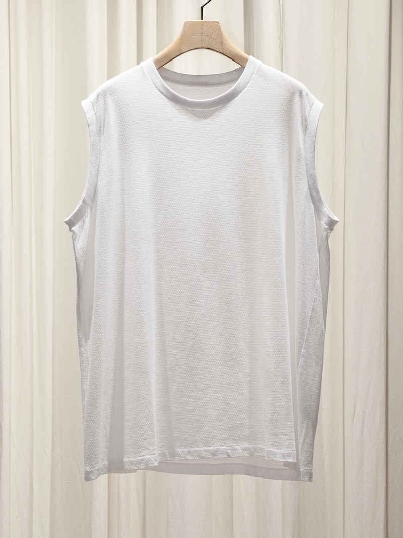 COMOLI(コモリ) / コットンメッシュ ノースリーブ / WHITE 25SS