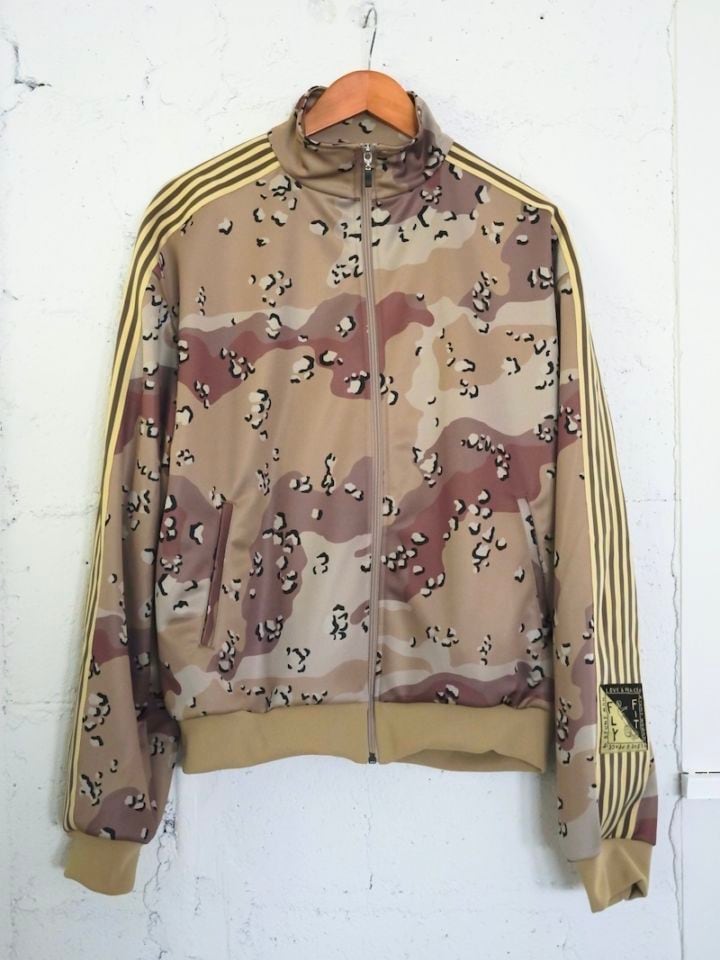 キャピタル　刺繍ブラウンベスト KAPITAL キャピタル ダウンベスト ペイズリー バンダナ柄 ブラック