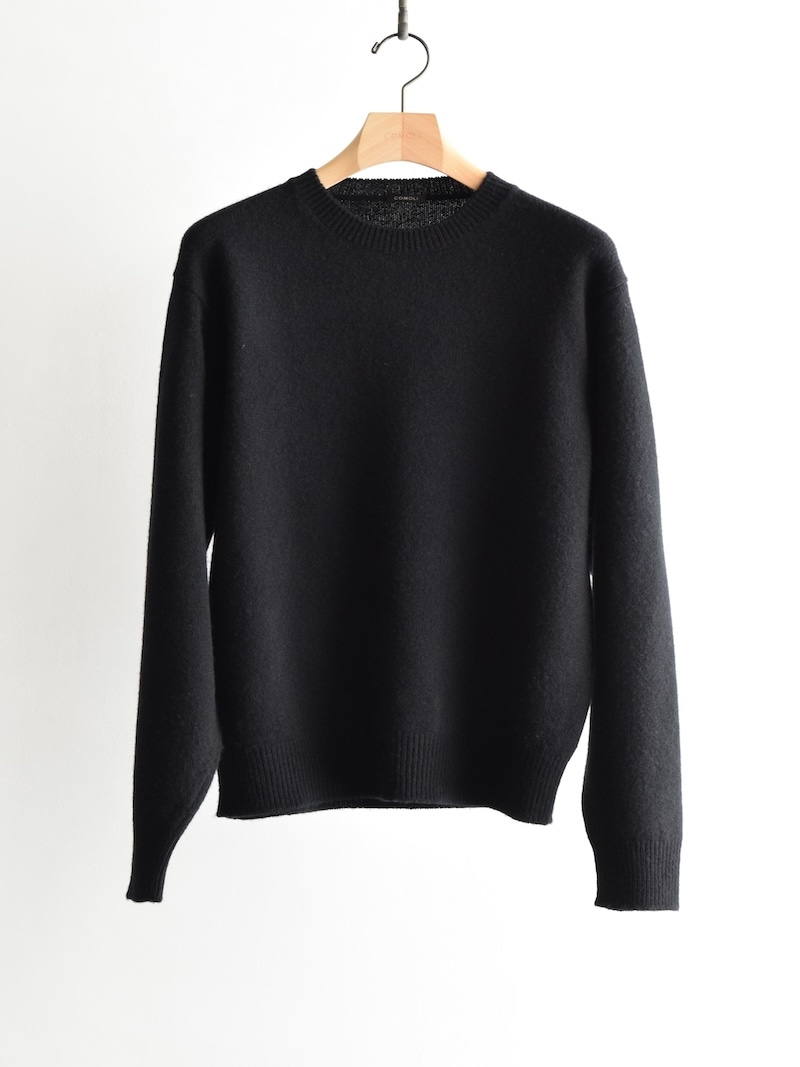 コモリ　ラムズウールクルーネックニット COMOLI(コモリ) / ラムズウール クルーネックニット 26AW | 商品一覧