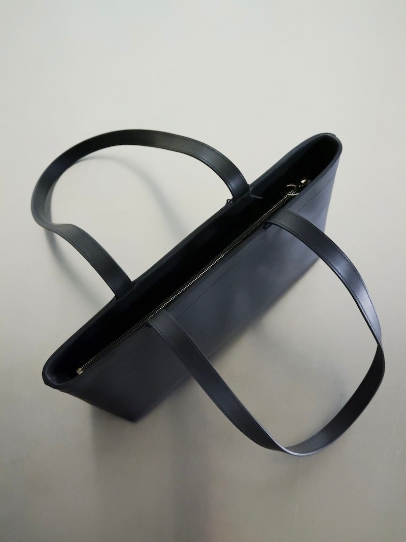 Aeta(アエタ) / GE09 LONG HANDLE ZIPPER TOTE : S 26SS | 商品一覧