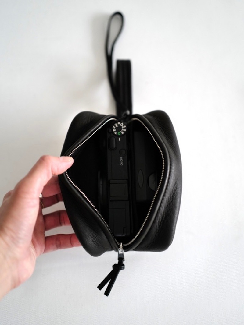Aeta(アエタ) / DA116 SQUARE POUCH 26SS