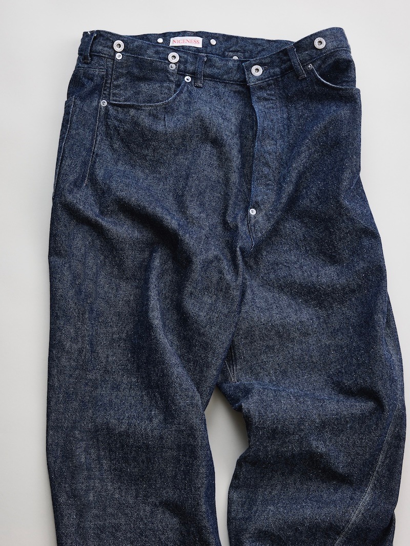 NICENESS(ナイスネス) / SHARKY / シャーキー (ロウデニム ツイストジーンズ) / 26SS