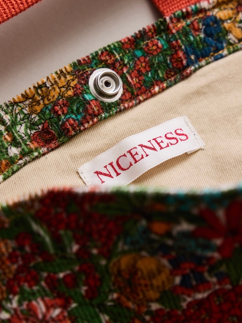 NICENESS(ナイスネス) / P.VALE / P.ヴェイル (グラフィカルパターントートバック) / IVORY / 26AW