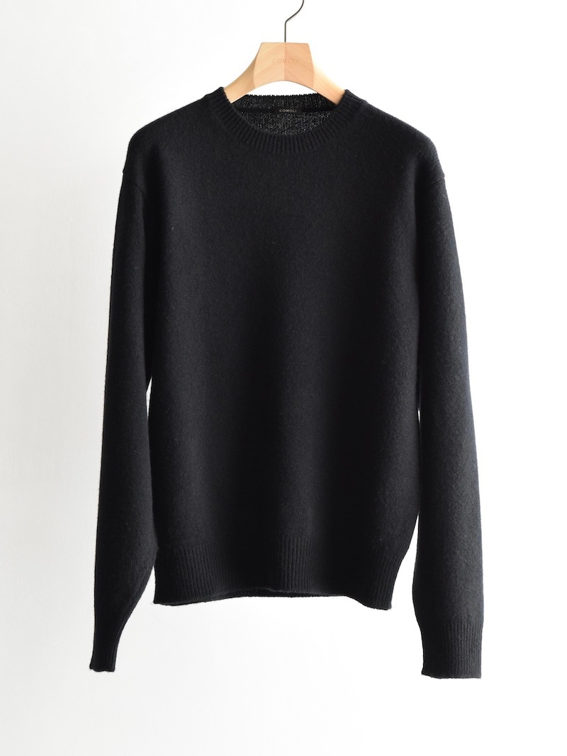 COMOLI(コモリ) / ラムズウール クルーネックニット 25AW