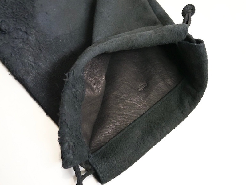 Aeta(アエタ) / DA122 BACK SIDE SKIN  DRAWSTRING POUCH : L 25AW