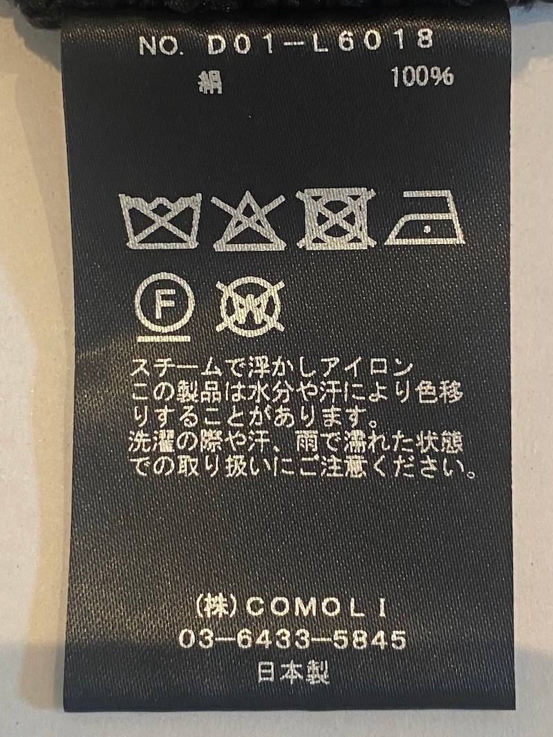 COMOLI(コモリ) / シルク ノースリーブニットトップ / BLACK 26SS