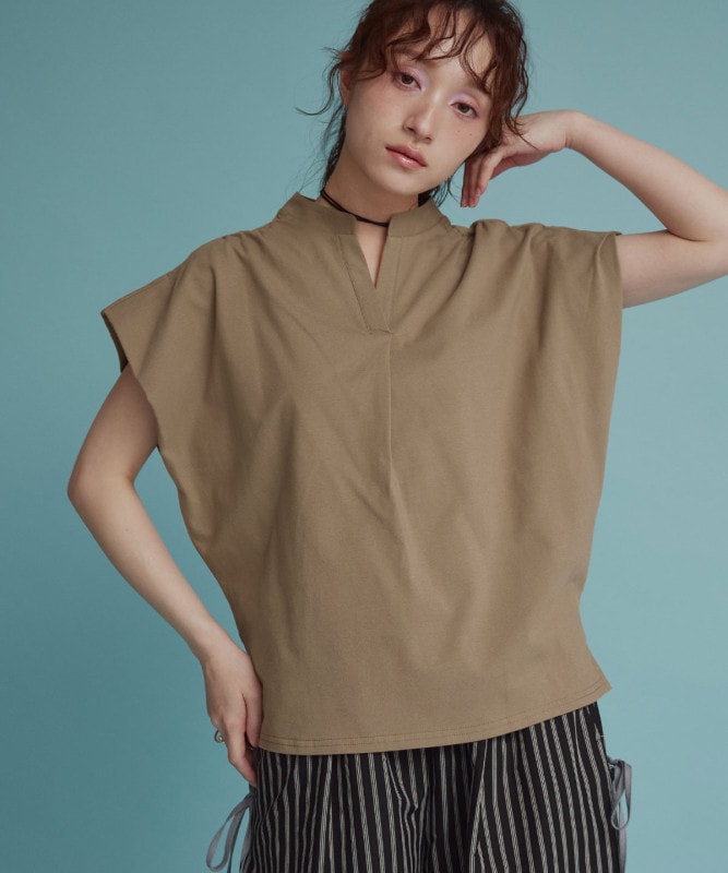 キーネックカットTシャツ