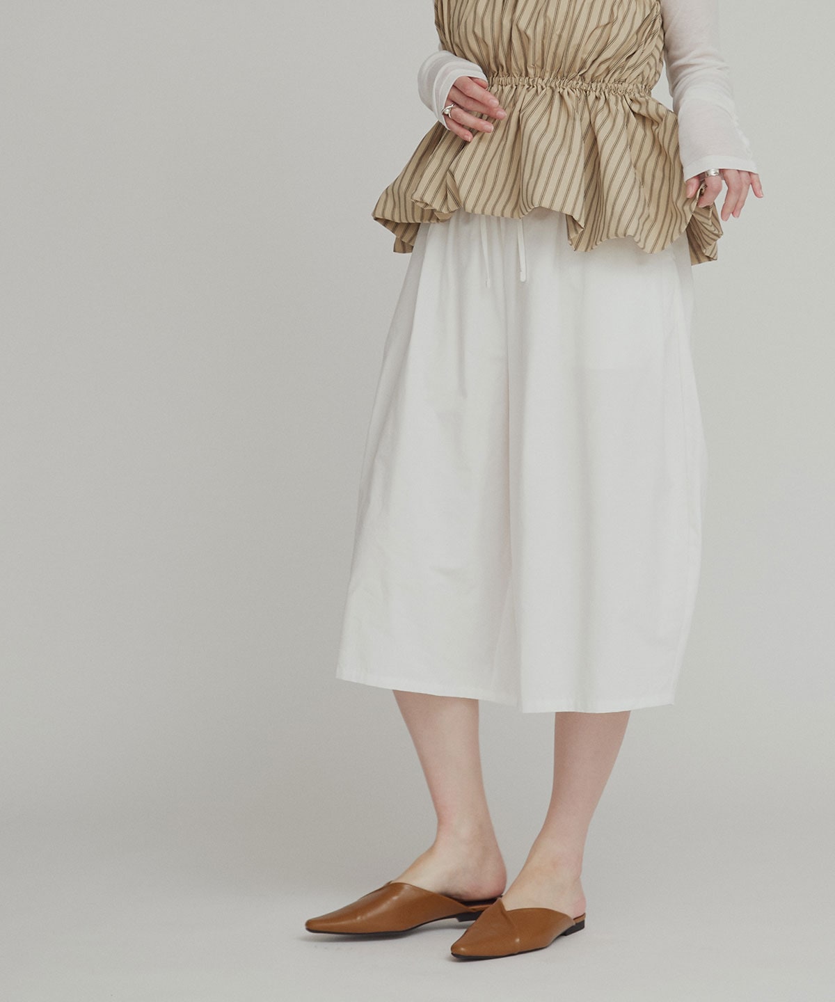 シンゾーン バミューダパンツ ECRU COTTON LINEN BERMUDA PANTS – Shinzone