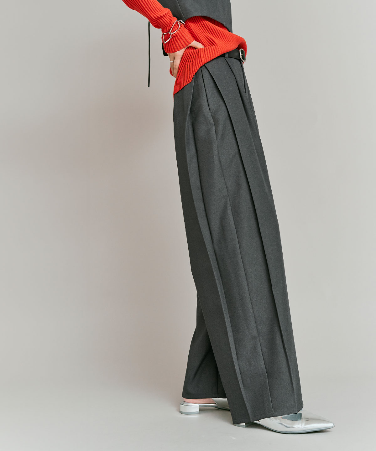 ストレッチソフトツイルコクーンスラックス 全4色