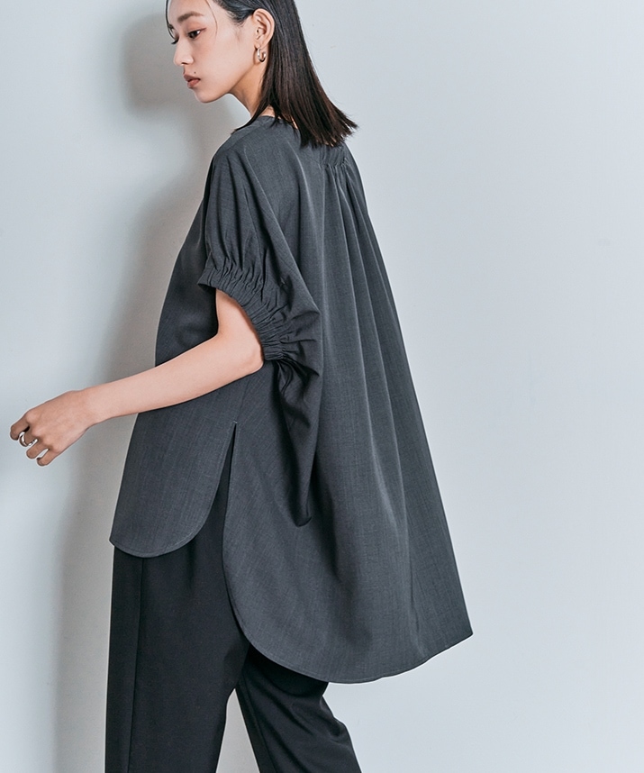 hue DAY TO EVENING ブラック フレアシルエット 半袖トップス hue DAY TO EVENING ブラック フレアシルエット 半袖トップス