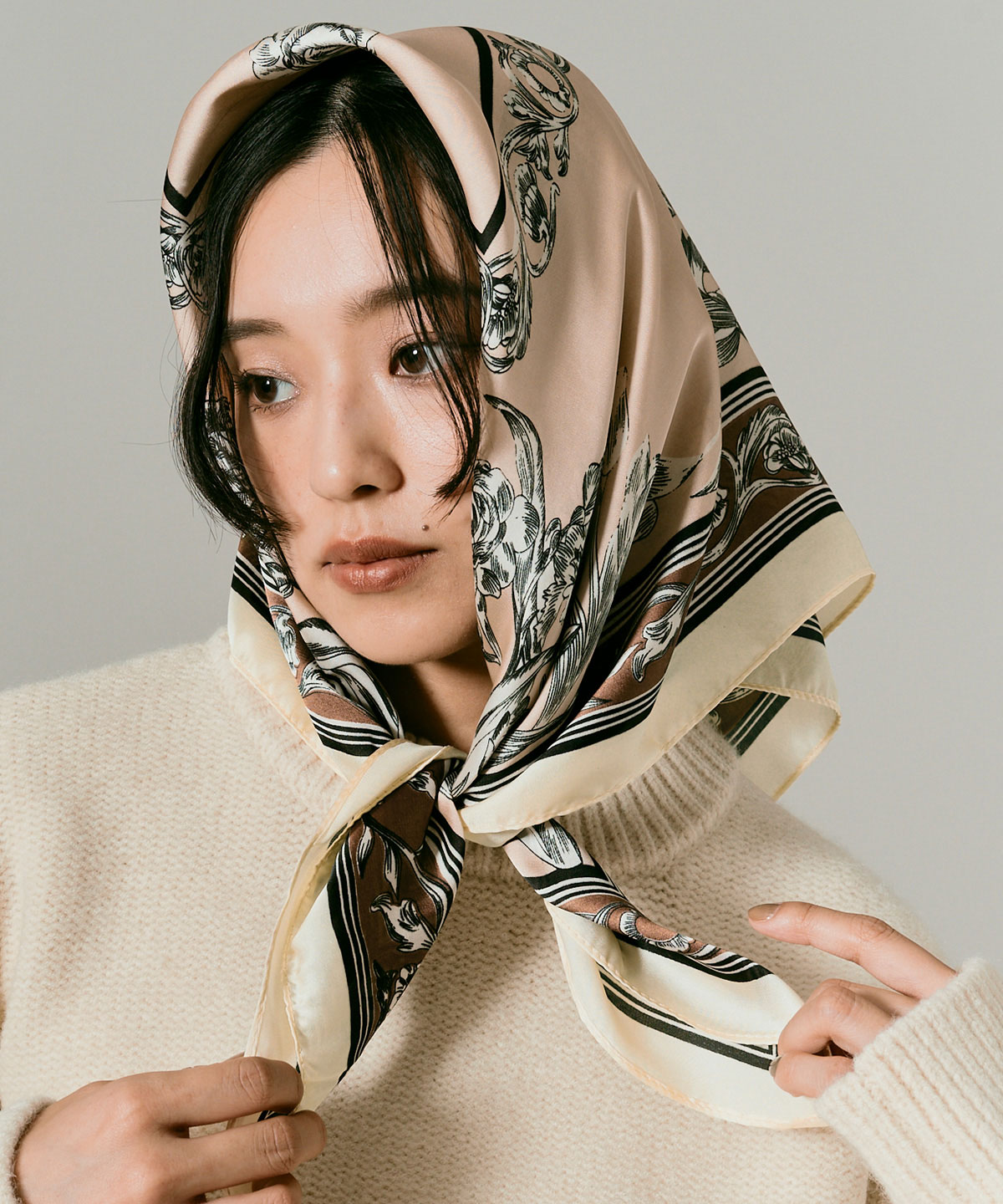 花と風景のプリントスカーフ 花と風景のプリントスカーフ 花と風景のプリントスカーフ 花と風景の