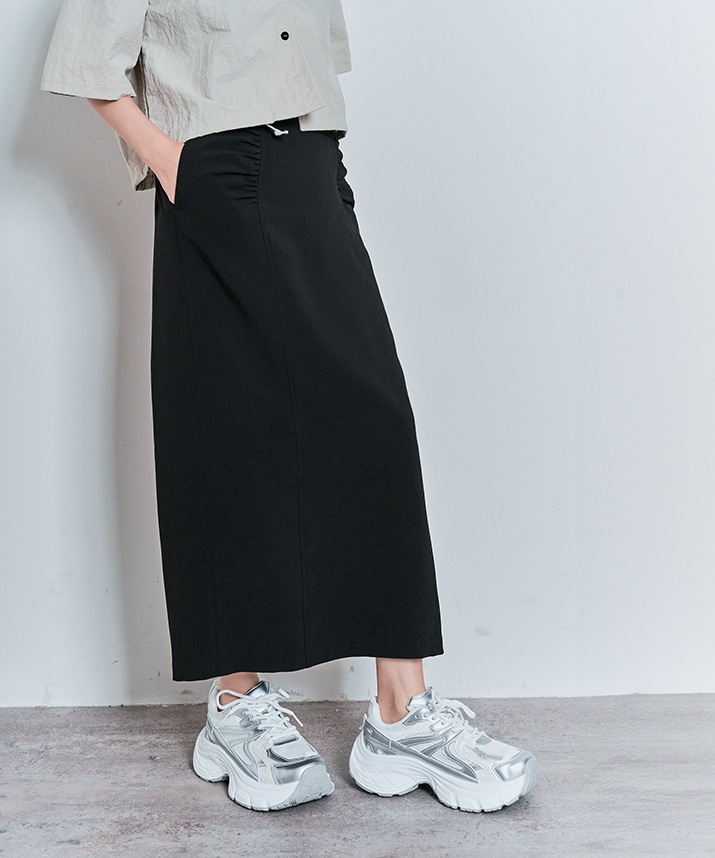 ハク様　スカート2点 H.A.K（ハク）の「キュプラボイル ネイティブフラワープリントラップ風