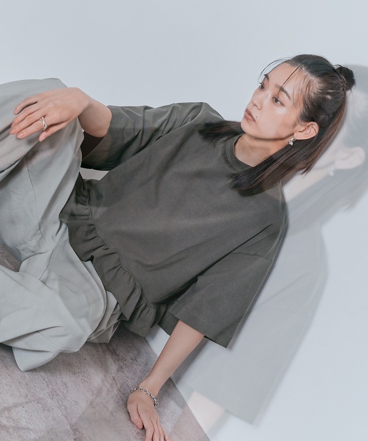 Na+H フリルカットソー レディース トップス 長袖 フリル カットソー フリル袖 無地