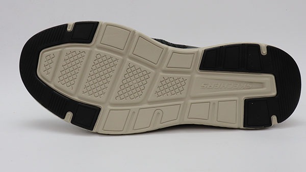 SKECHERSARCH FIT CROSSER EMERIC 205340 BLK