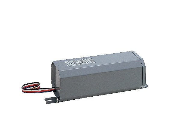 水銀灯安定器 H4CC2A352　2個セット 水銀灯安定器 H4CC2A352 2個セット Amazon | 岩崎 アイ
