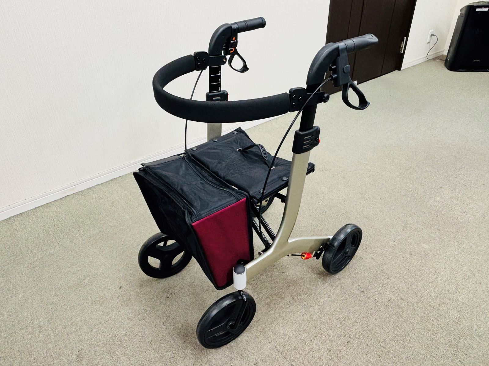 歩行器　リトルターンハイタイプ　【中古】杖ホルダー付