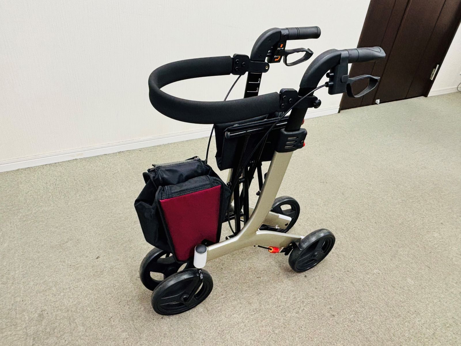 歩行器　リトルターンハイタイプ　【中古】杖ホルダー付