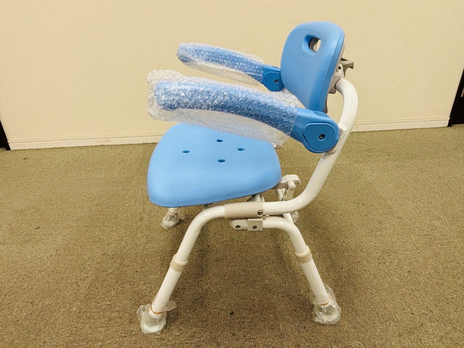 入浴補助用具　シャワーチェア　ユクリアミドルSP　ワンタッチ折りたたみ　ブルー【中古】
