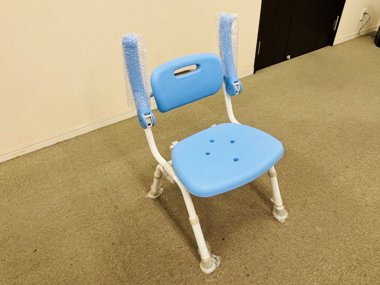 入浴補助用具　シャワーチェア　ユクリアミドルSP　ワンタッチ折りたたみ　ブルー【中古】