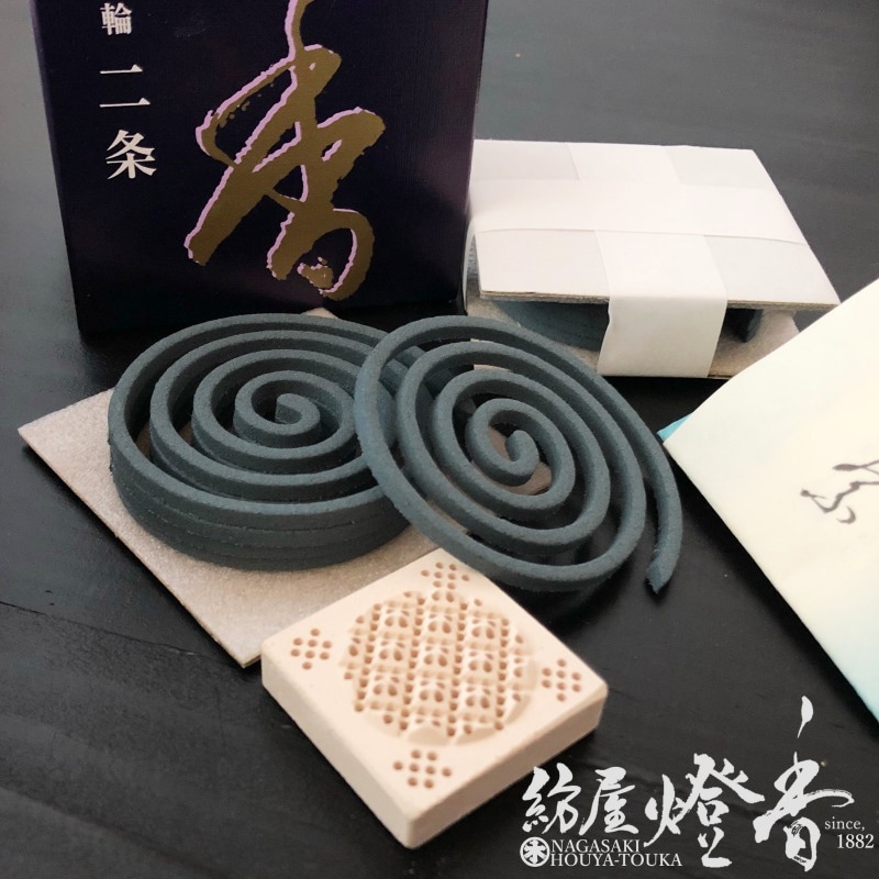 【新品未使用】【廃盤品】木製本漆塗　お盆5枚　草象庵　そうぞうあん　京都二条堀川 新品未使用】【廃盤品】木製本漆塗 お盆5枚 草象庵 そうぞうあん