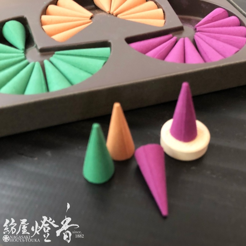 松栄堂のお香『香水香 花世界 GOLD(ゴールド)【3種アソート】36粒入