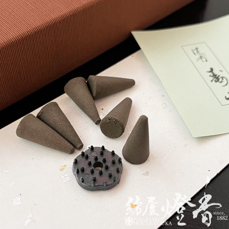 お香/室内香『香木の香り【沈香寿山（じんこうじゅざん）-Jinkoh Juzan