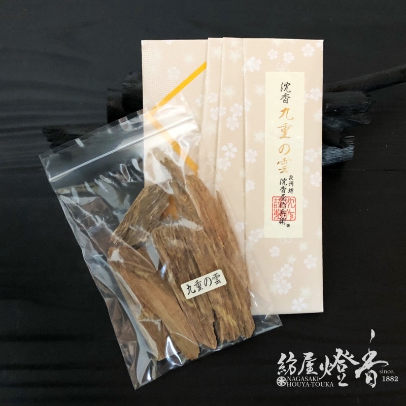 香木/香原料『タニ沈香【九重の雲・生/原木】15gたとう紙入』梅栄堂