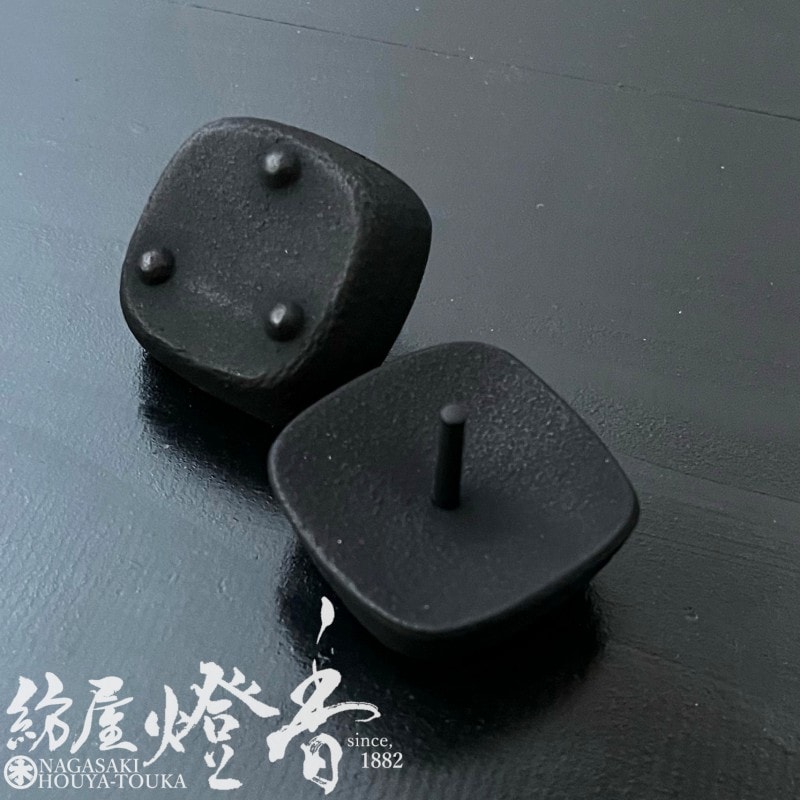 燭台/蝋燭立『和ろうそく用【南部鉄器・こま燭台/中サイズ】紙箱[南部