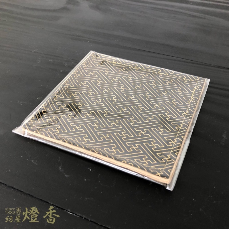 迷路模様の金属製香炉