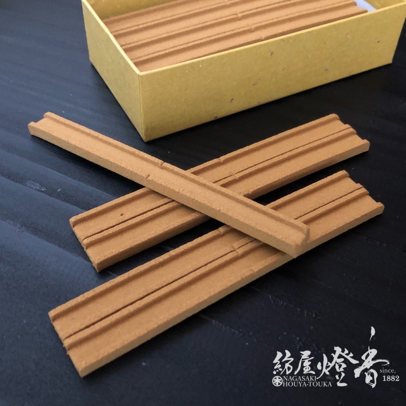 精華堂の火舎香炉用香炭『薫香炭【白檀香炭/棒状】25本入』燃焼60分