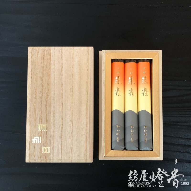 玉初堂の贈答/進物『白檀【朱雀(すざく)】短寸3把桐箱入[有煙