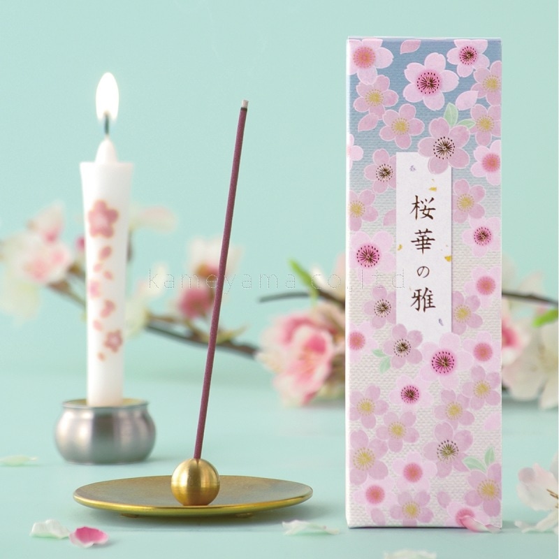 ご贈答/進物『【桜華の雅(おうかのみやび)】線香/蝋燭セット桐箱入[少