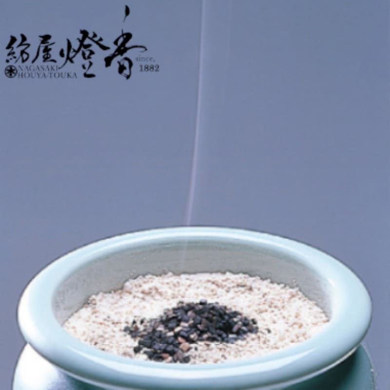 お焼香/薫物『メモリアル【白檀の香り/30g入】紙箱入[少煙]』玉初堂