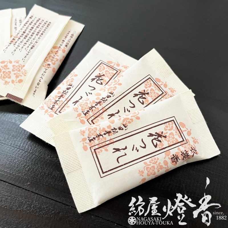 収納用匂い袋『防虫香【衣裳香・花つづれ-HANATSUDURE-/10入】紙箱